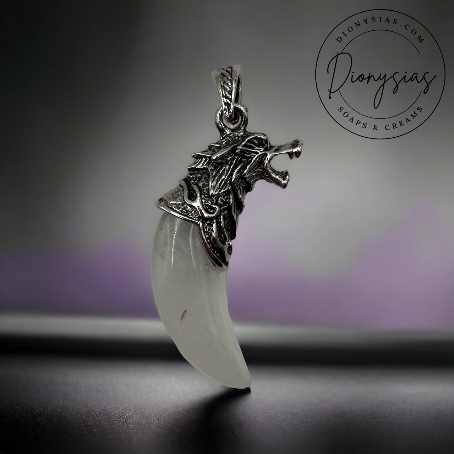 Antique Silver Zinc Alloy Wolf's Head with Crystal Quartz Tusk Shape Necklace