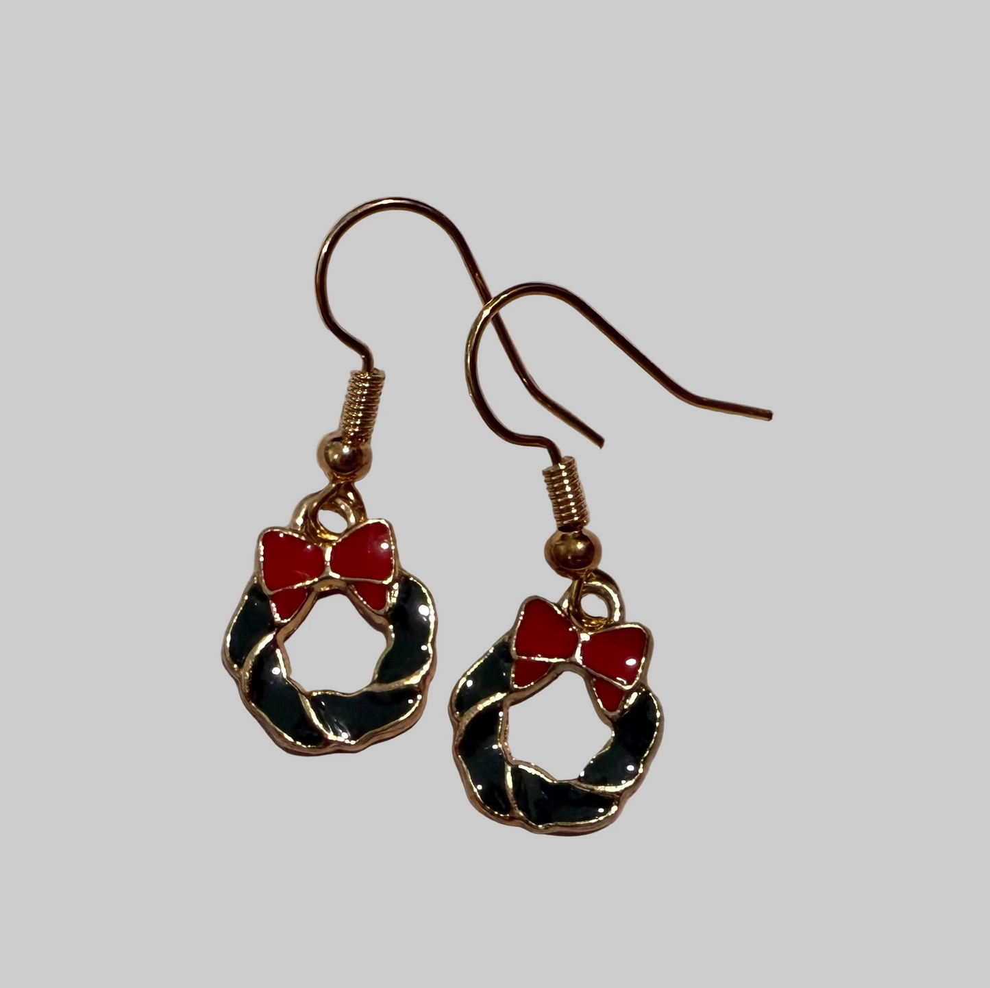 Deck the Halls – Holiday Wreath Earrings